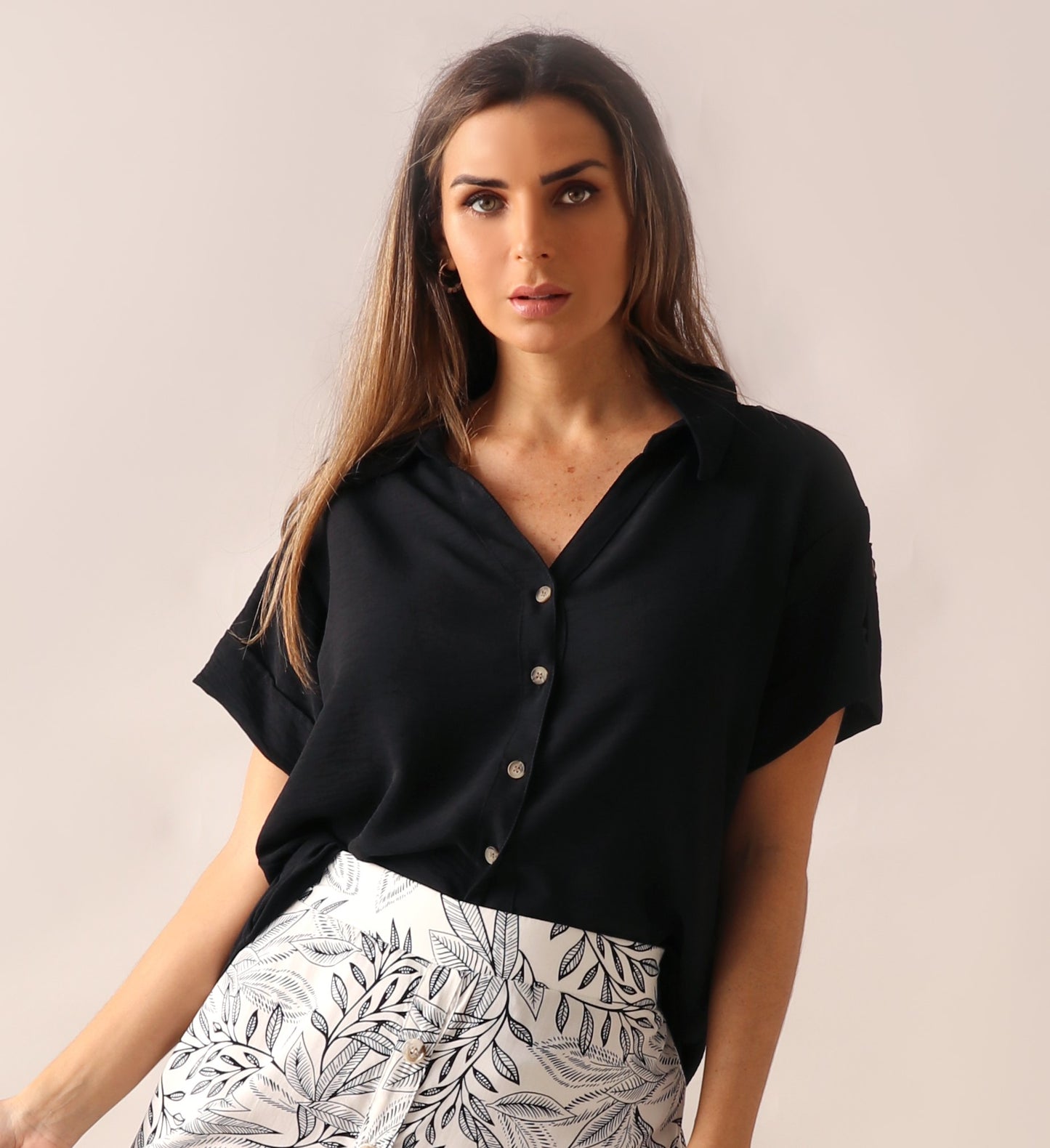 Blusa Clara / Negra